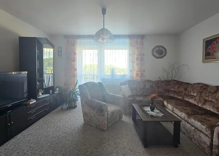 Apartament Complete Living With A Garden *