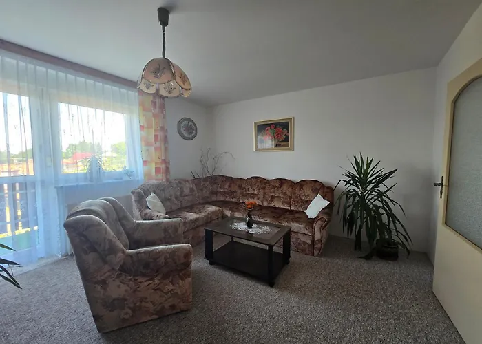 Complete Living With A Garden Mochtin